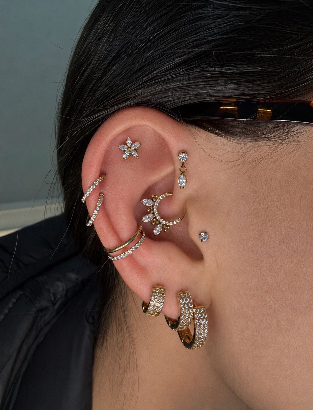 Brincos e piercings na orelha — Clinic, Sombrio/SC